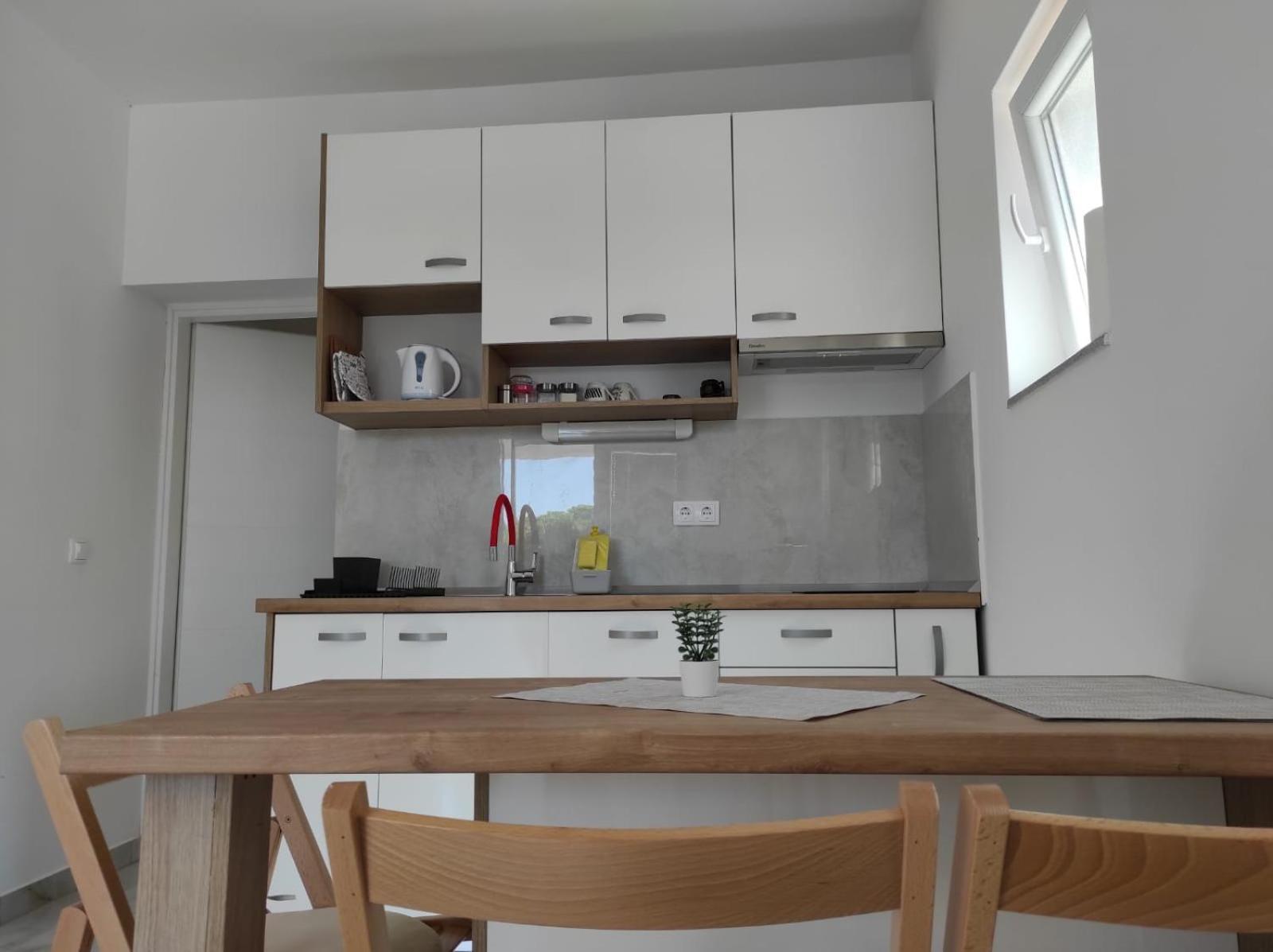 Apartment With Terrace And Garden Pirovac Zewnętrze zdjęcie