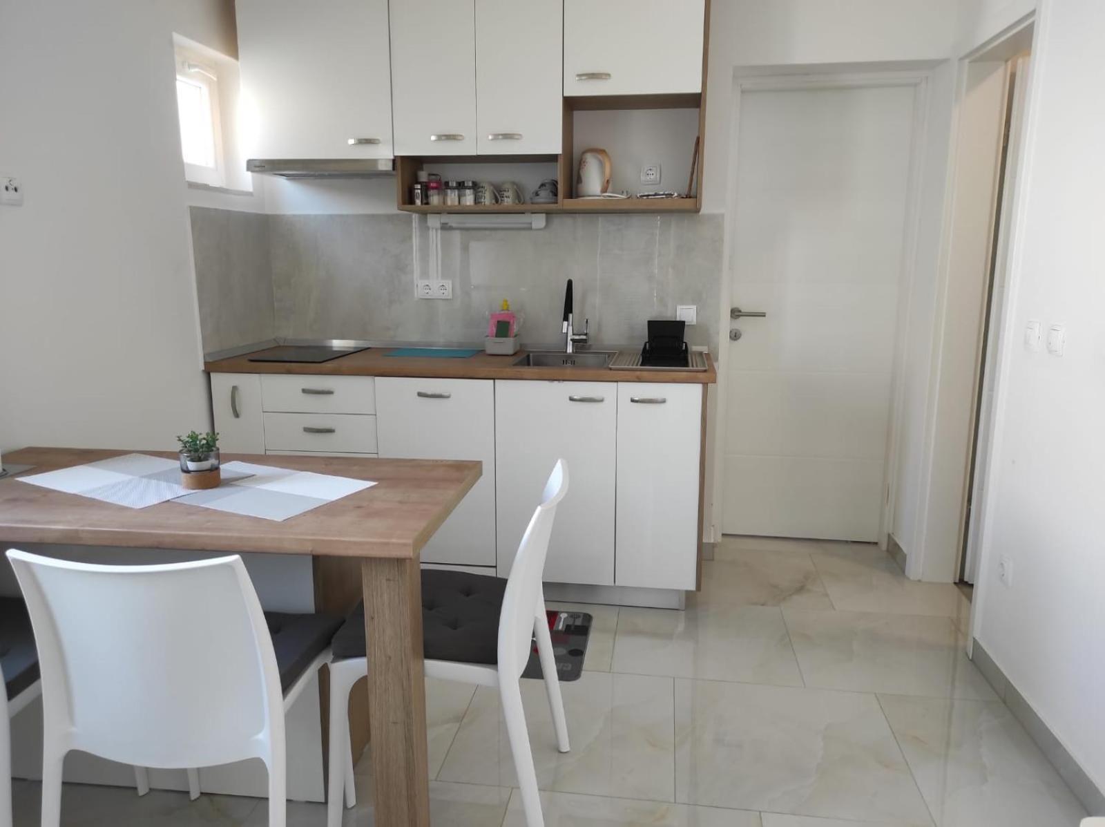 Apartment With Terrace And Garden Pirovac Zewnętrze zdjęcie